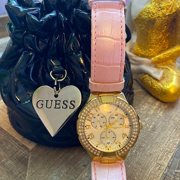Guess Ladies Fashion Watch⌚️ - Picture 9 of 9